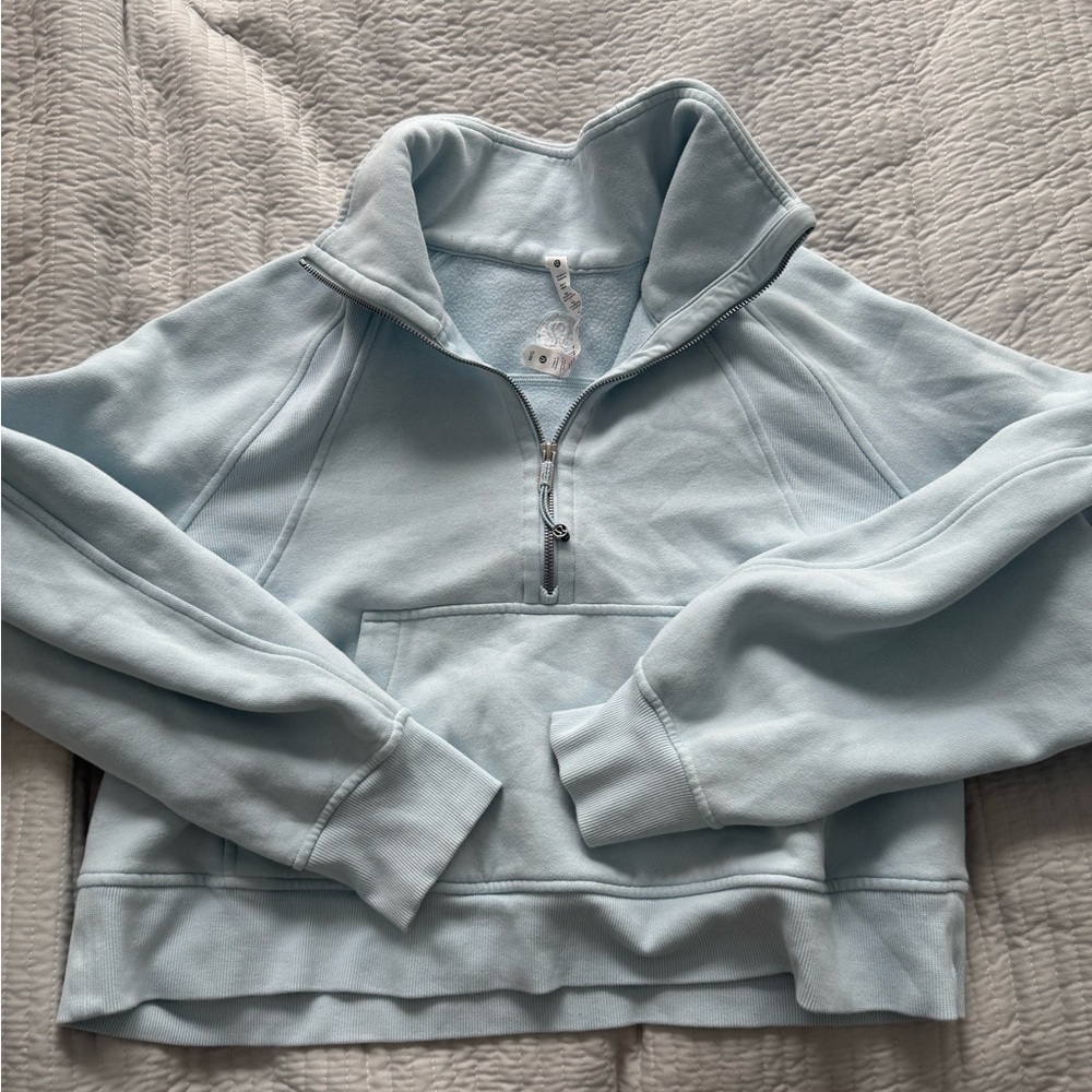Lululemon Athletica Blue Cropped Scuba
